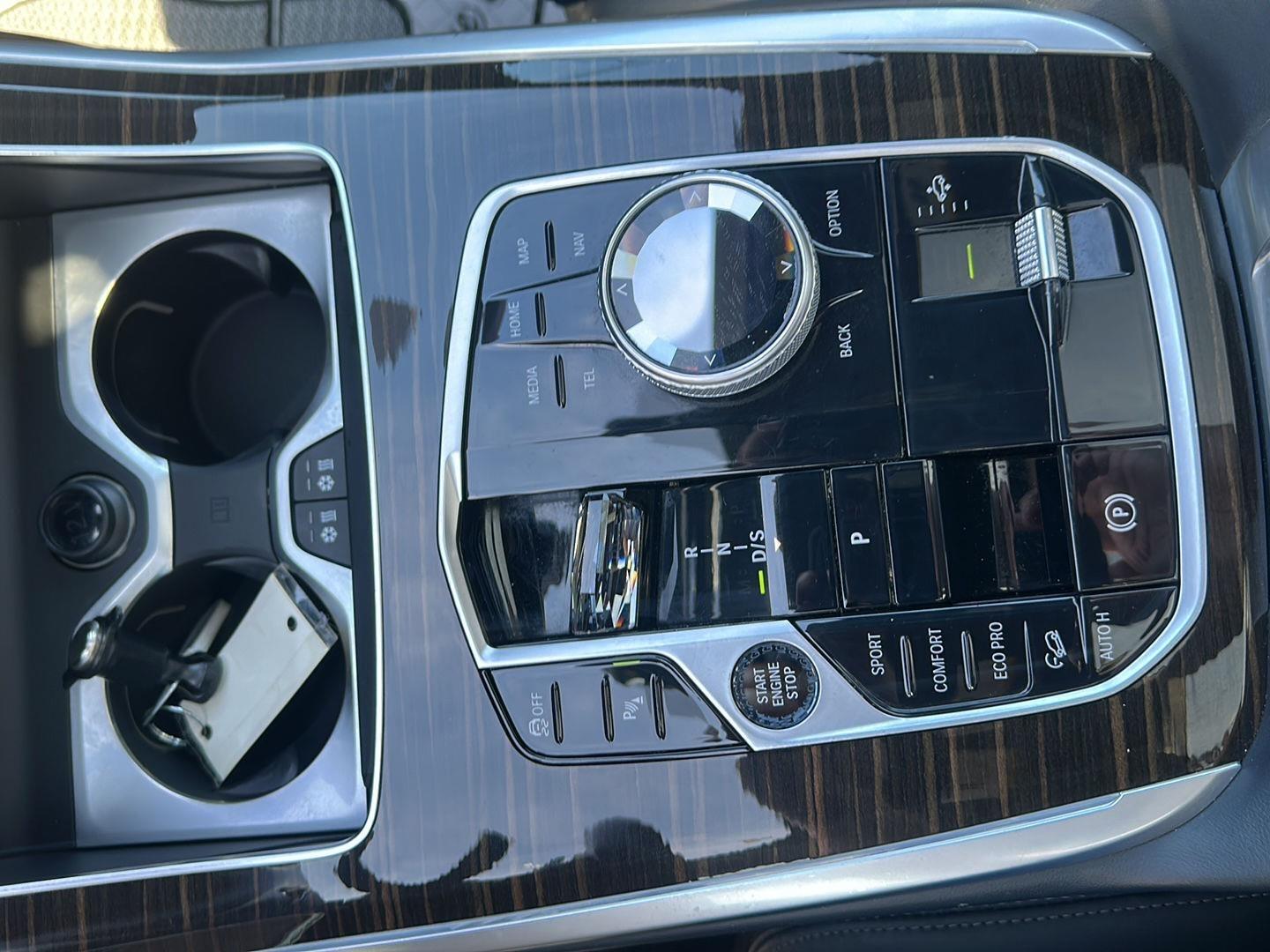 BMW X7 M60i 2024