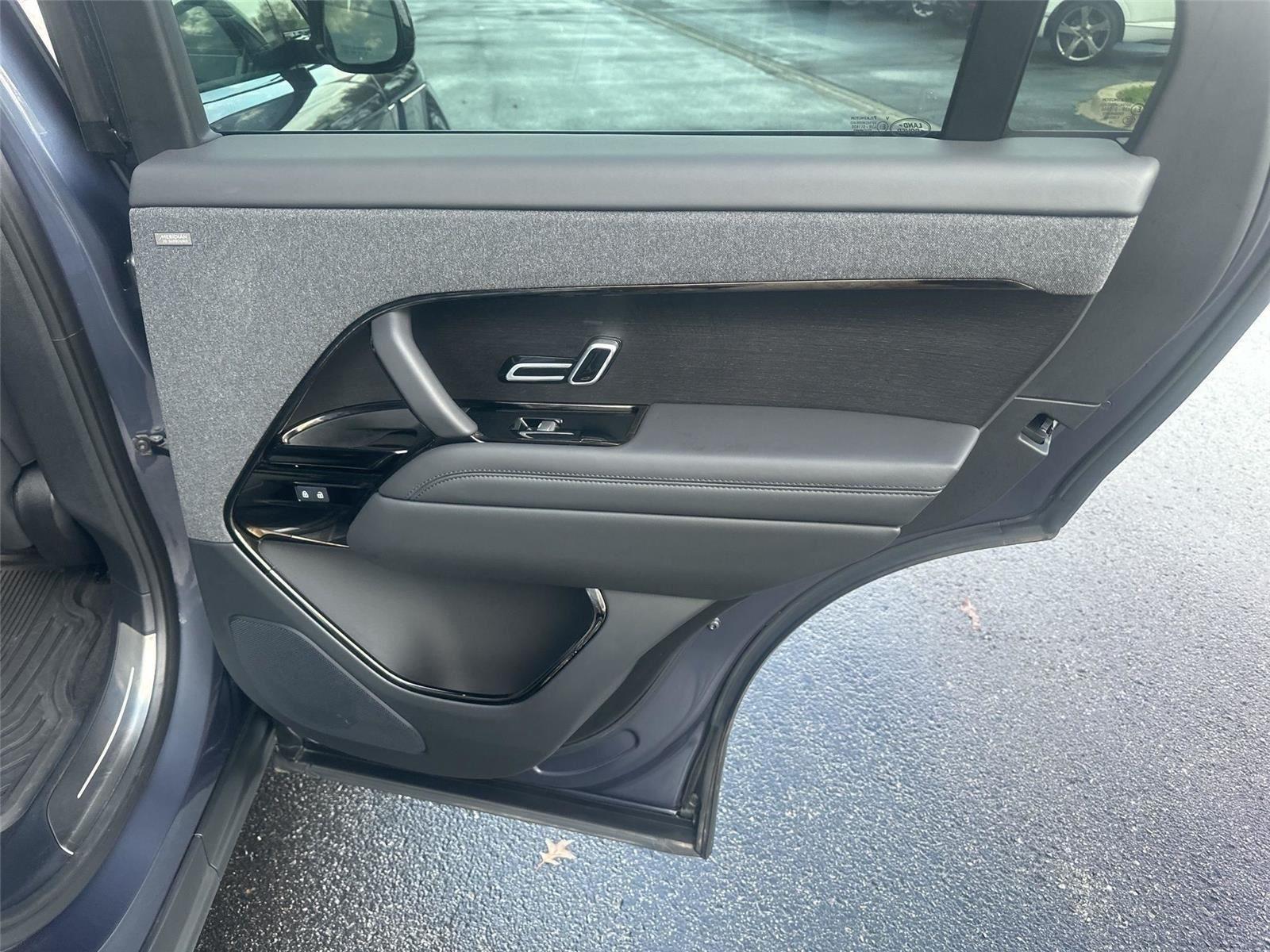 Land Rover Range Rover Sport P400 Dynamic 2025