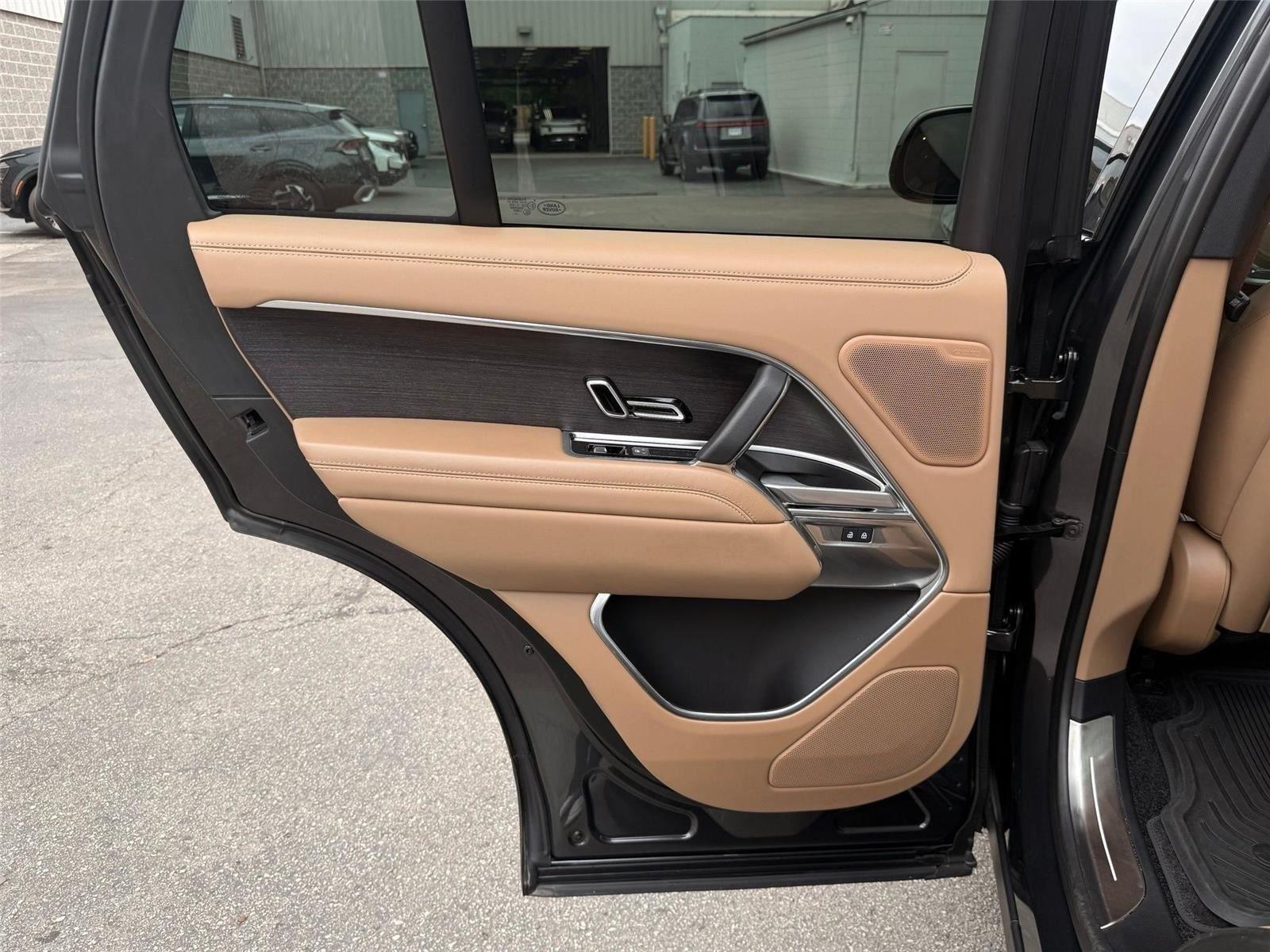 Land Rover Range Rover SE SWB 5 2025