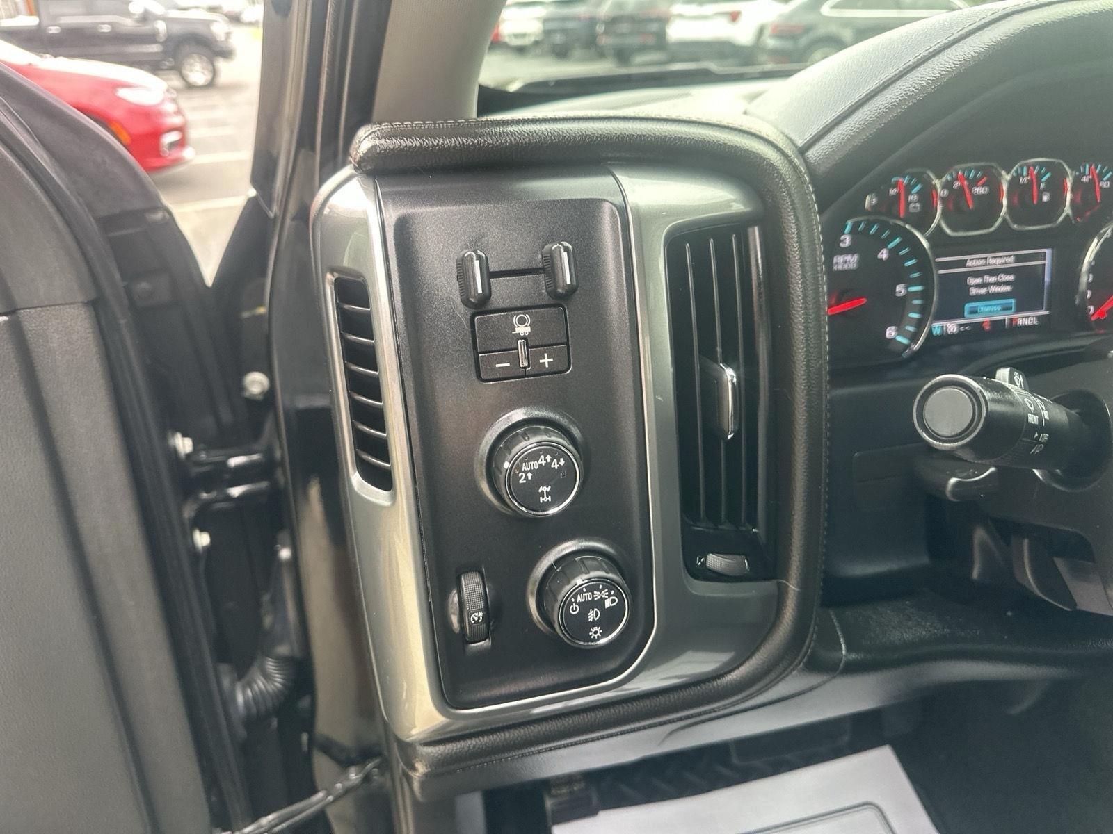 Chevrolet Silverado 1500 LTZ Crew Cab 4WD 2017