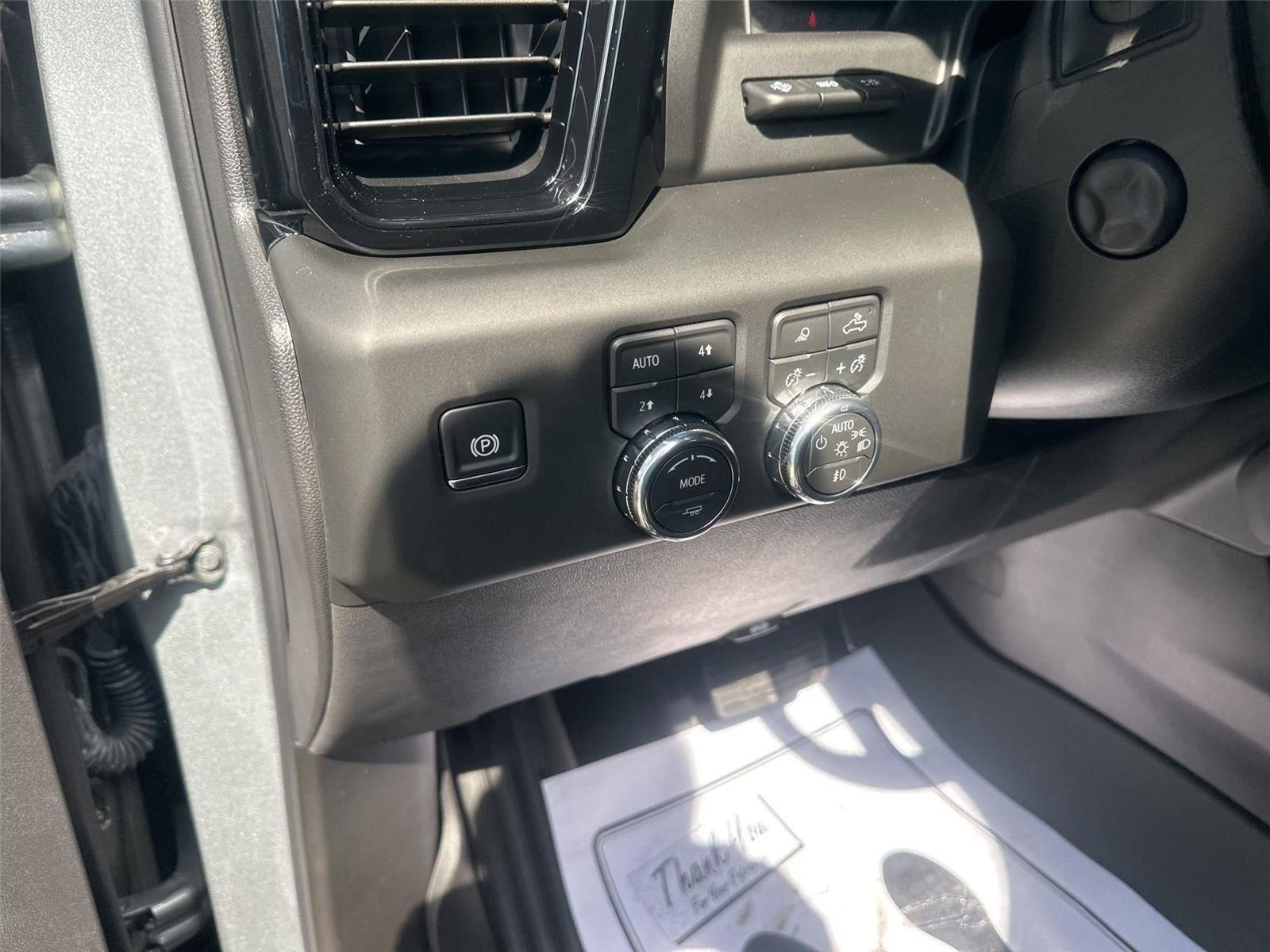 GMC Sierra 1500 AT4X Crew Cab 4WD 2026