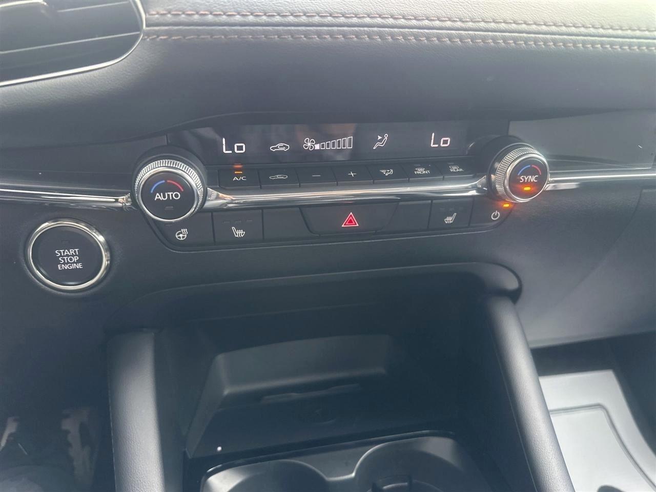 Mazda MAZDA3 Premium Plus AWD 2025