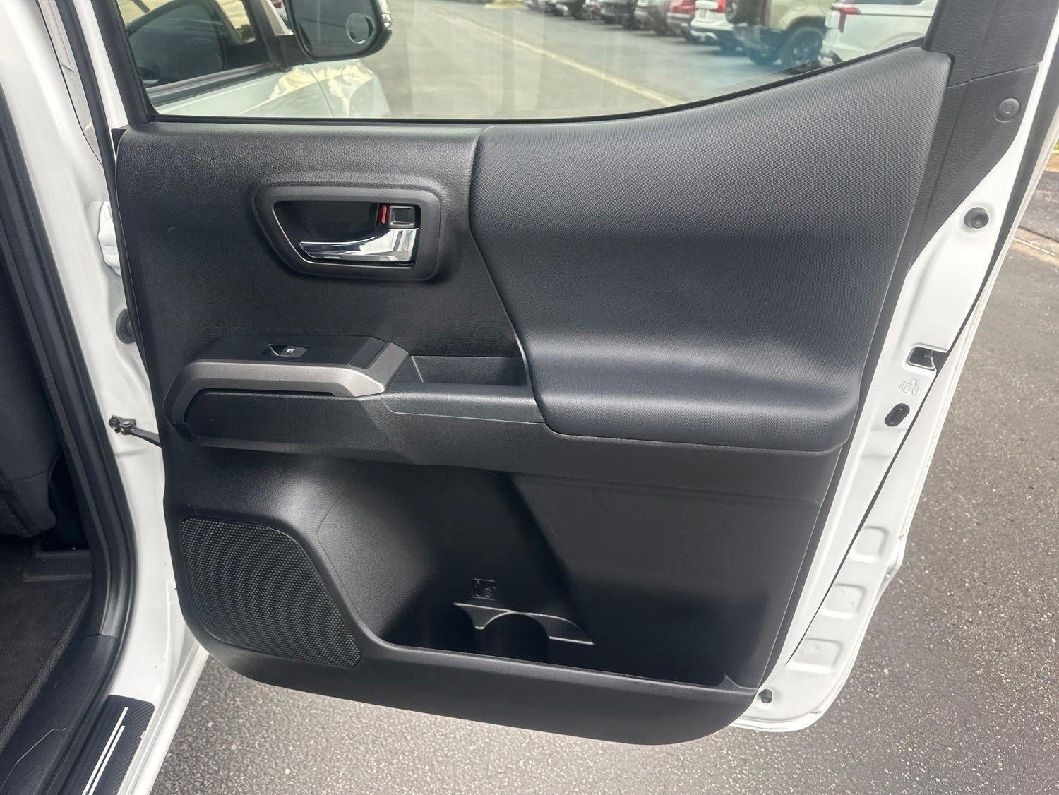 Toyota Tacoma SR5 Double Cab Long Bed V6 6AT 2WD 2023