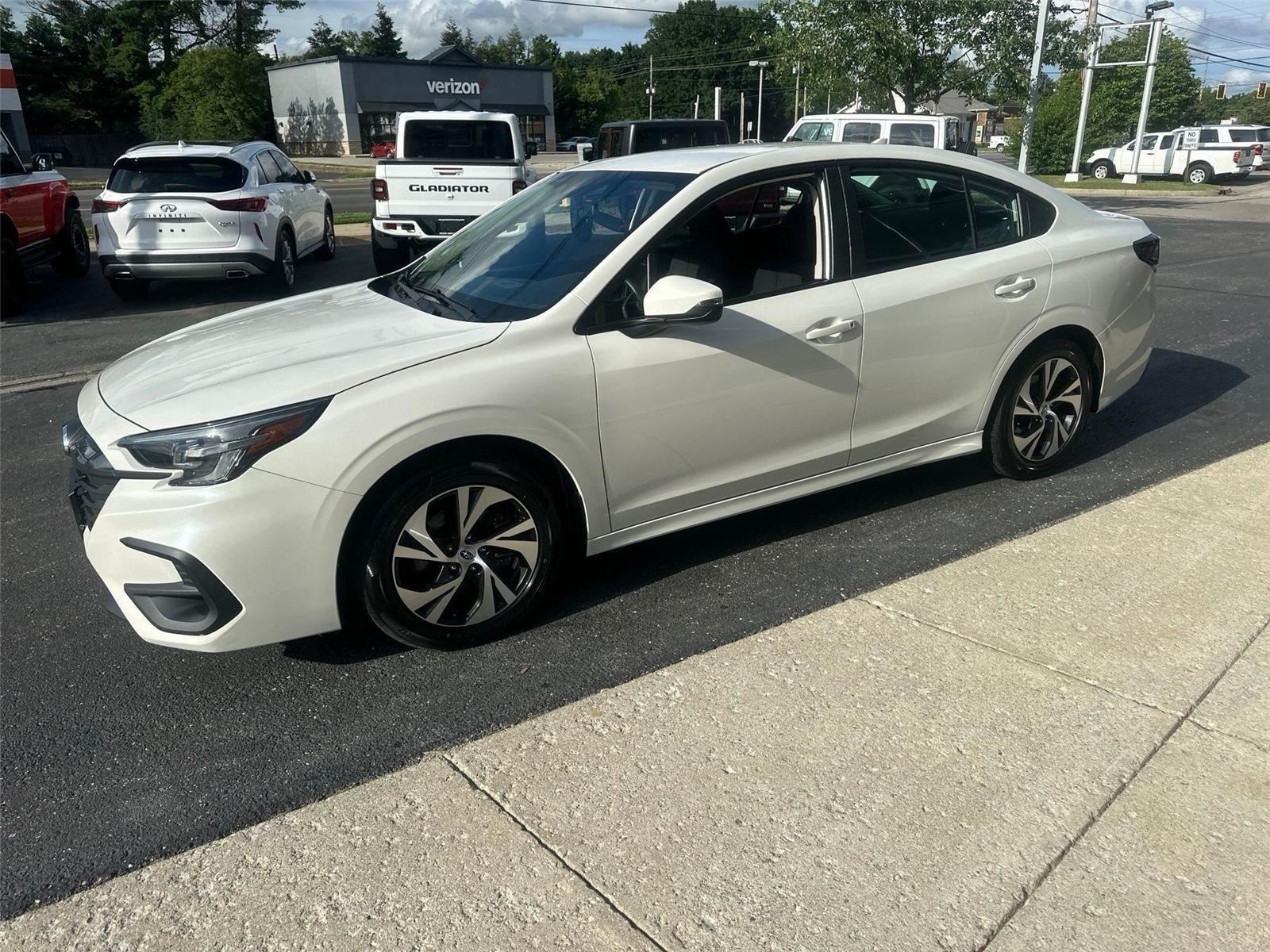 Subaru Legacy Premium 2023