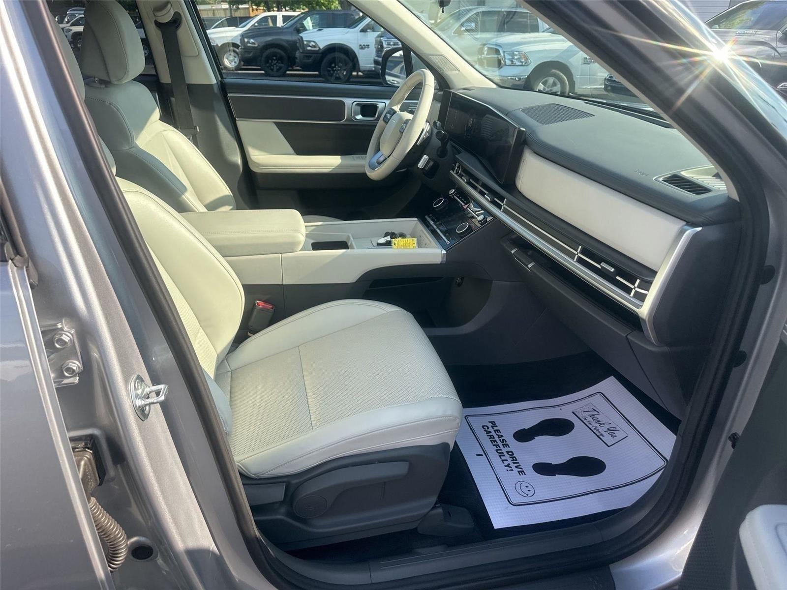 Hyundai Santa Fe SEL AWD 2025