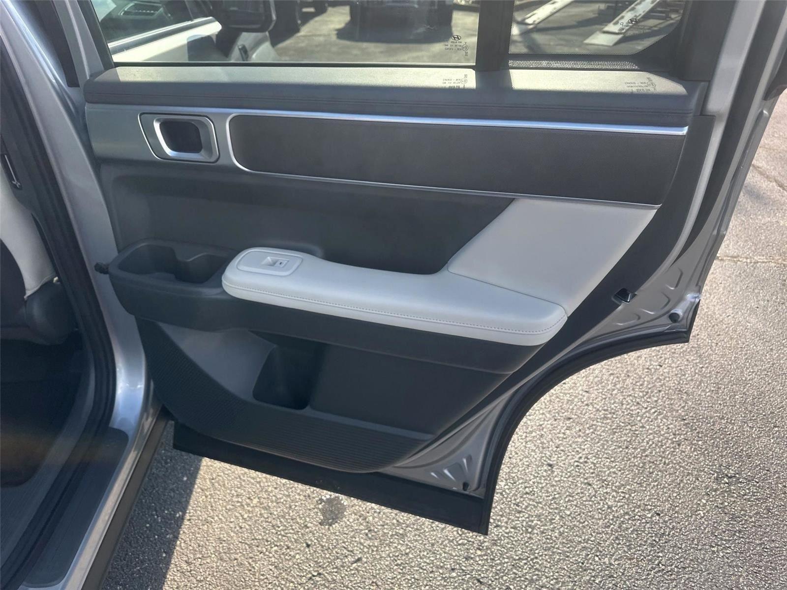 Hyundai Santa Fe SEL AWD 2025