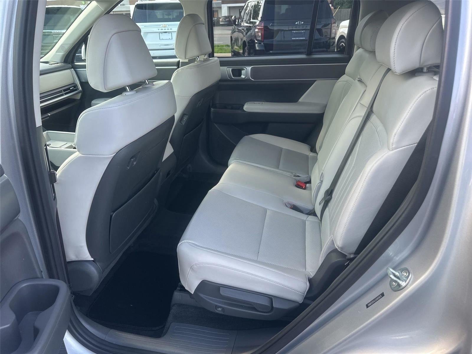 Hyundai Santa Fe SEL AWD 2025