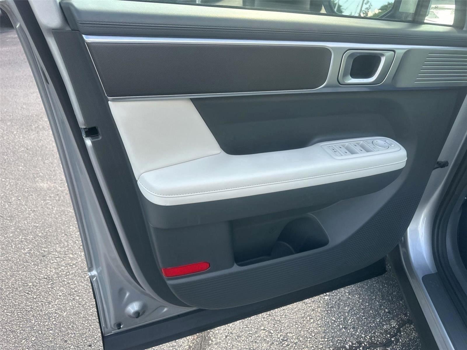 Hyundai Santa Fe SEL AWD 2025