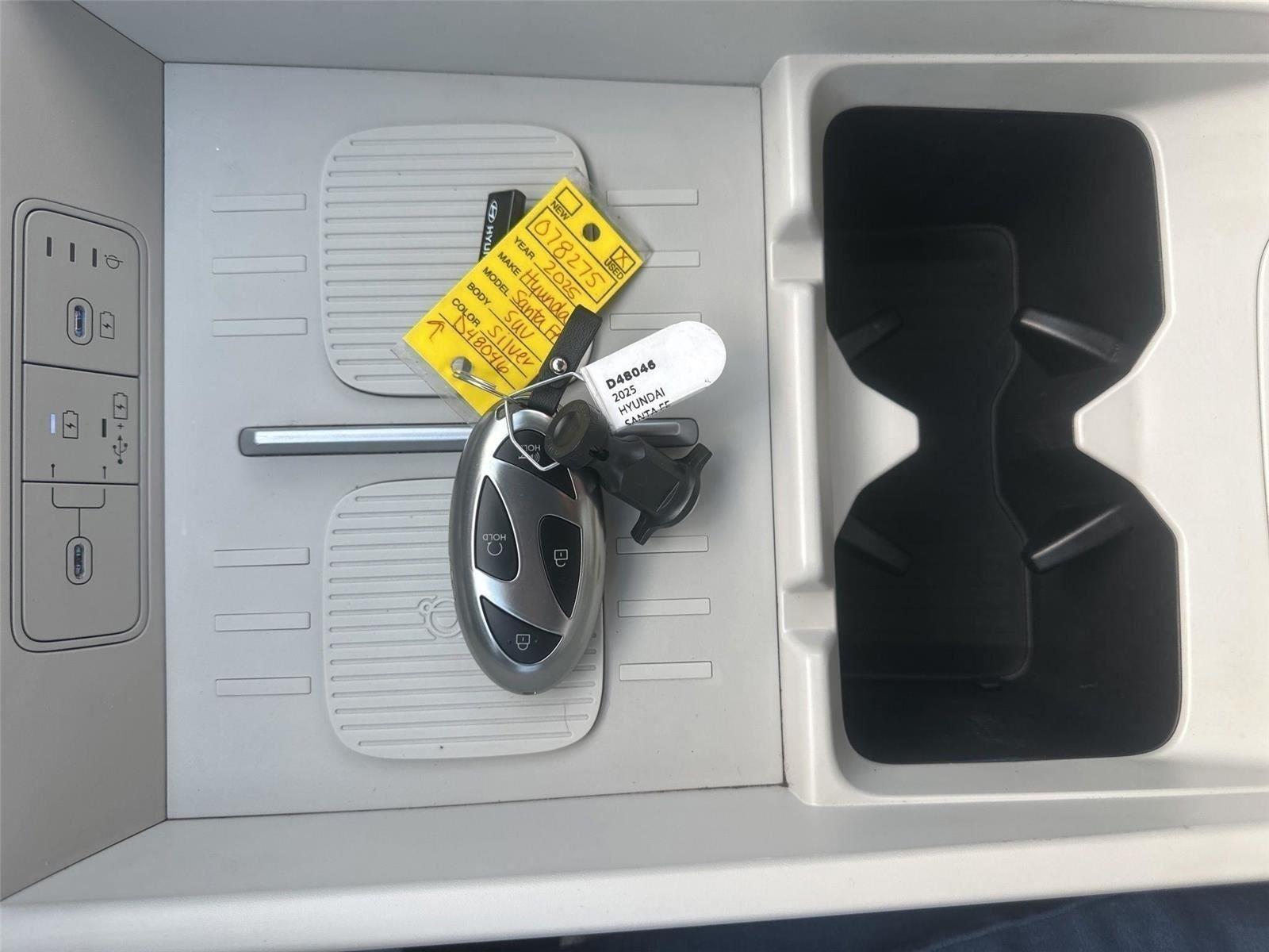 Hyundai Santa Fe SEL AWD 2025