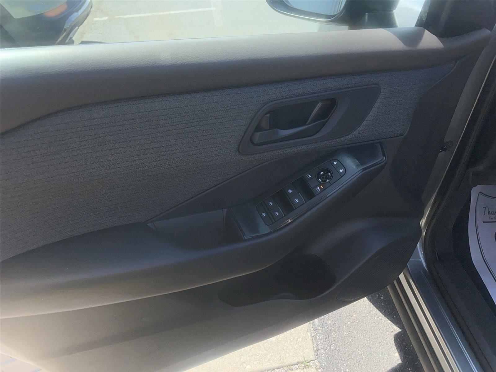 Nissan Rogue S AWD 2023