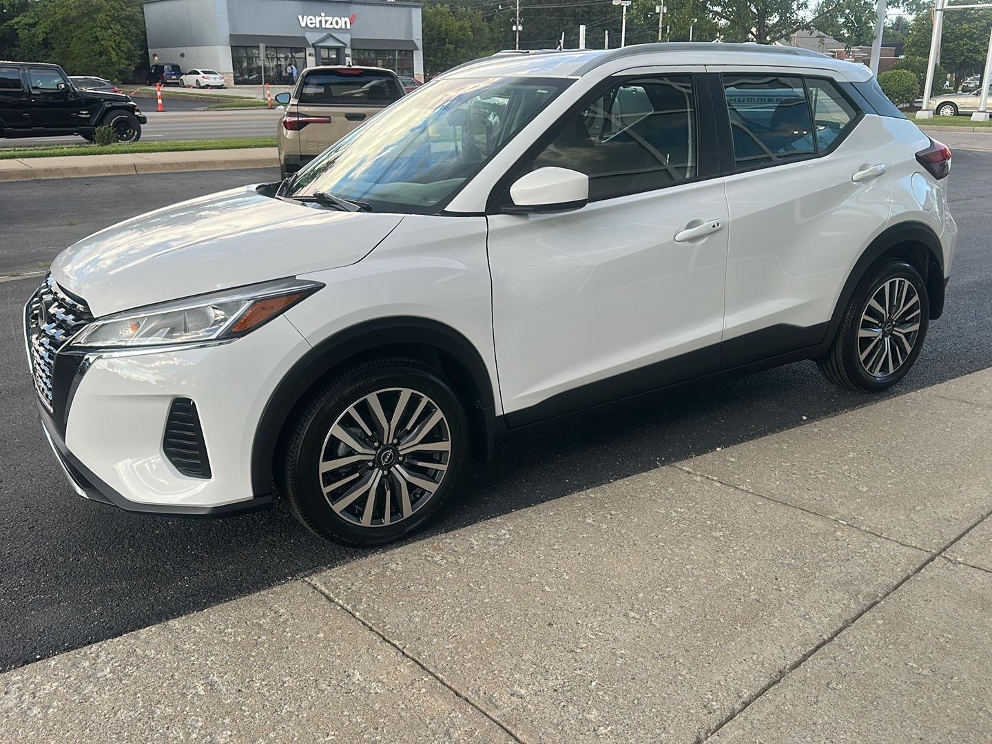 Nissan Kicks SV 2024