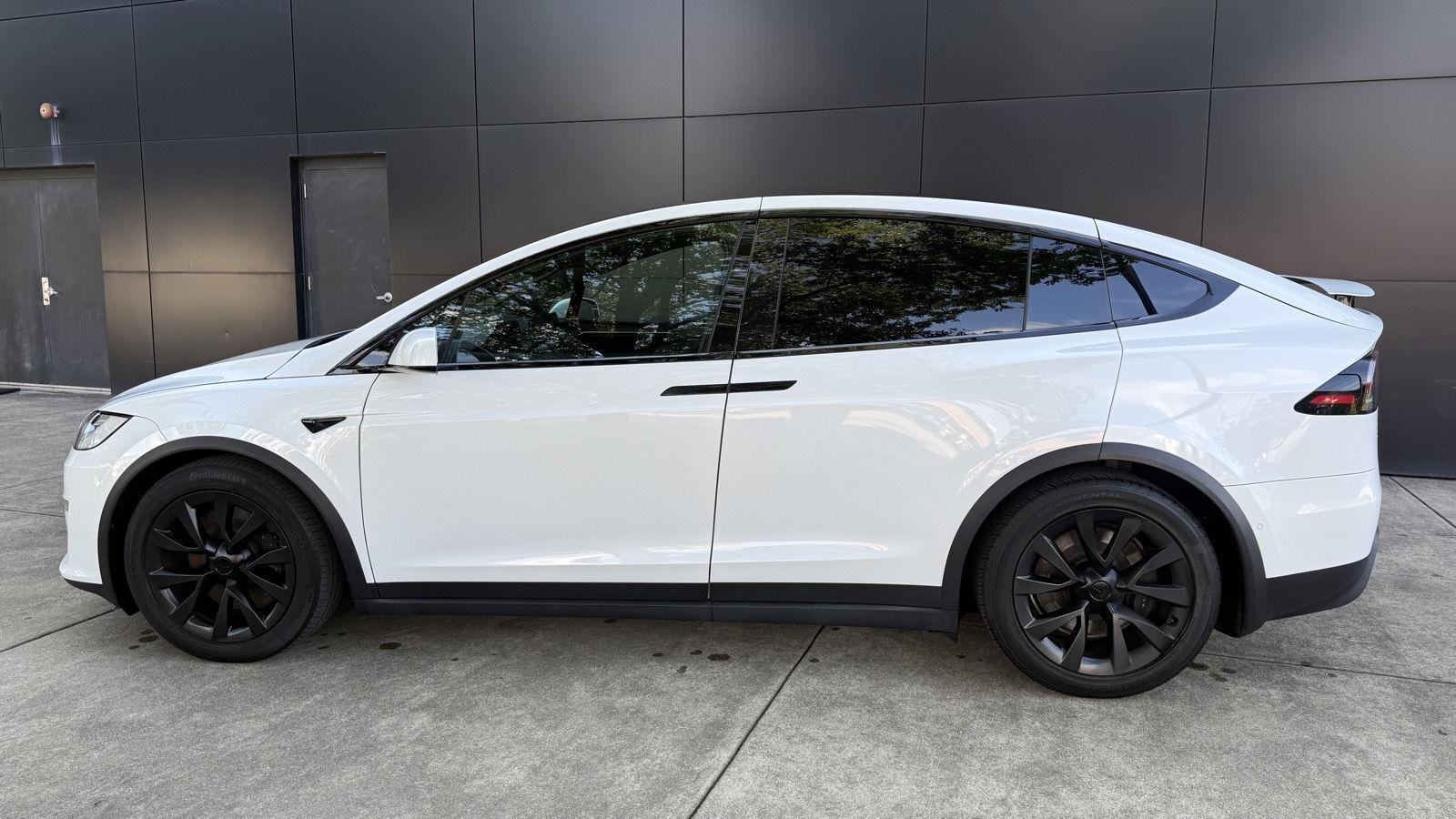 Tesla Model X Plaid 2022