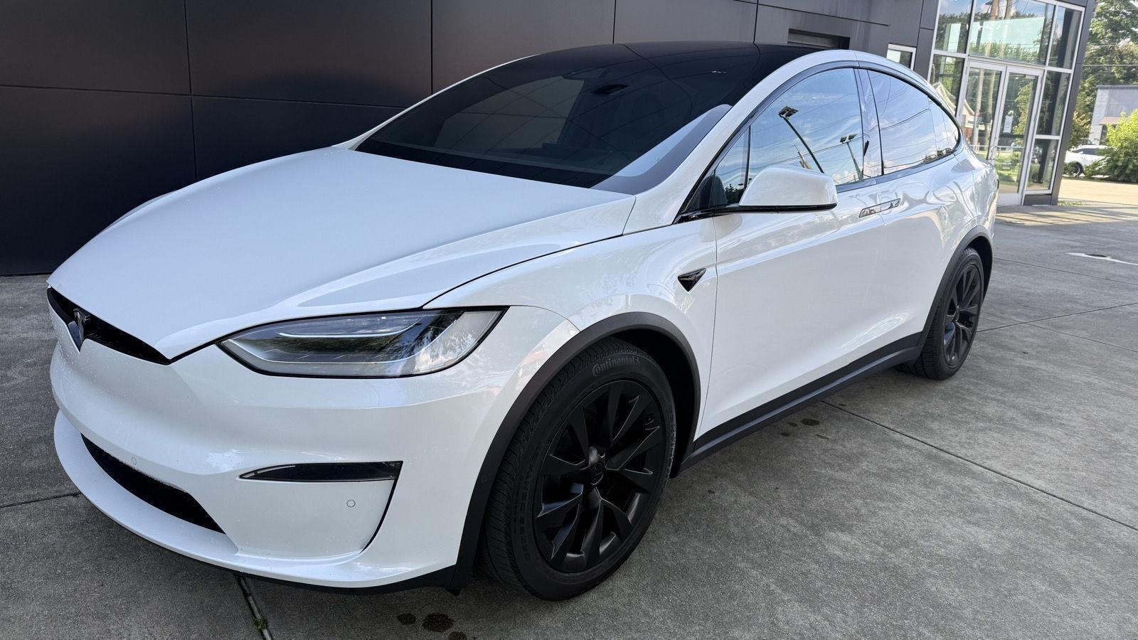 Tesla Model X Plaid 2022