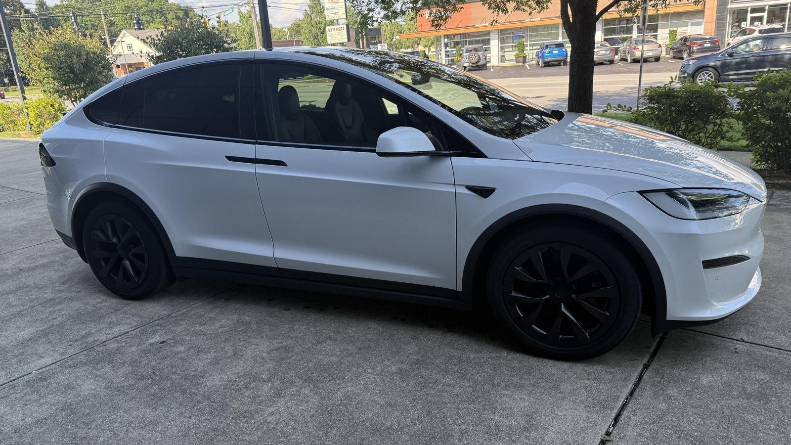 Tesla Model X Plaid 2022