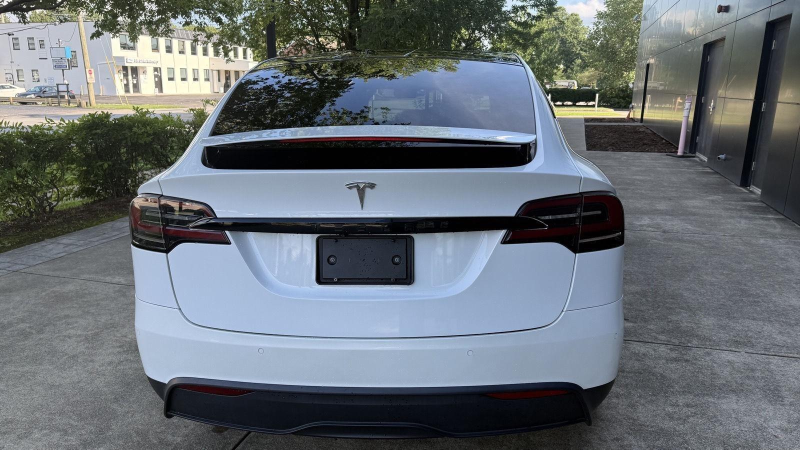 Tesla Model X Plaid 2022