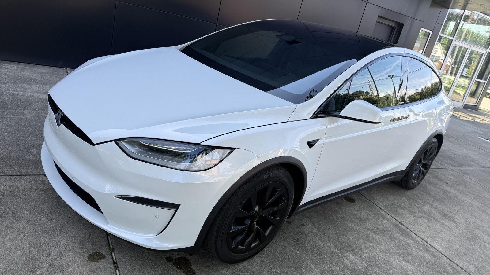 Tesla Model X Plaid 2022