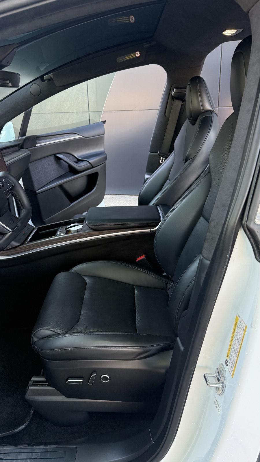 Tesla Model X Plaid 2022