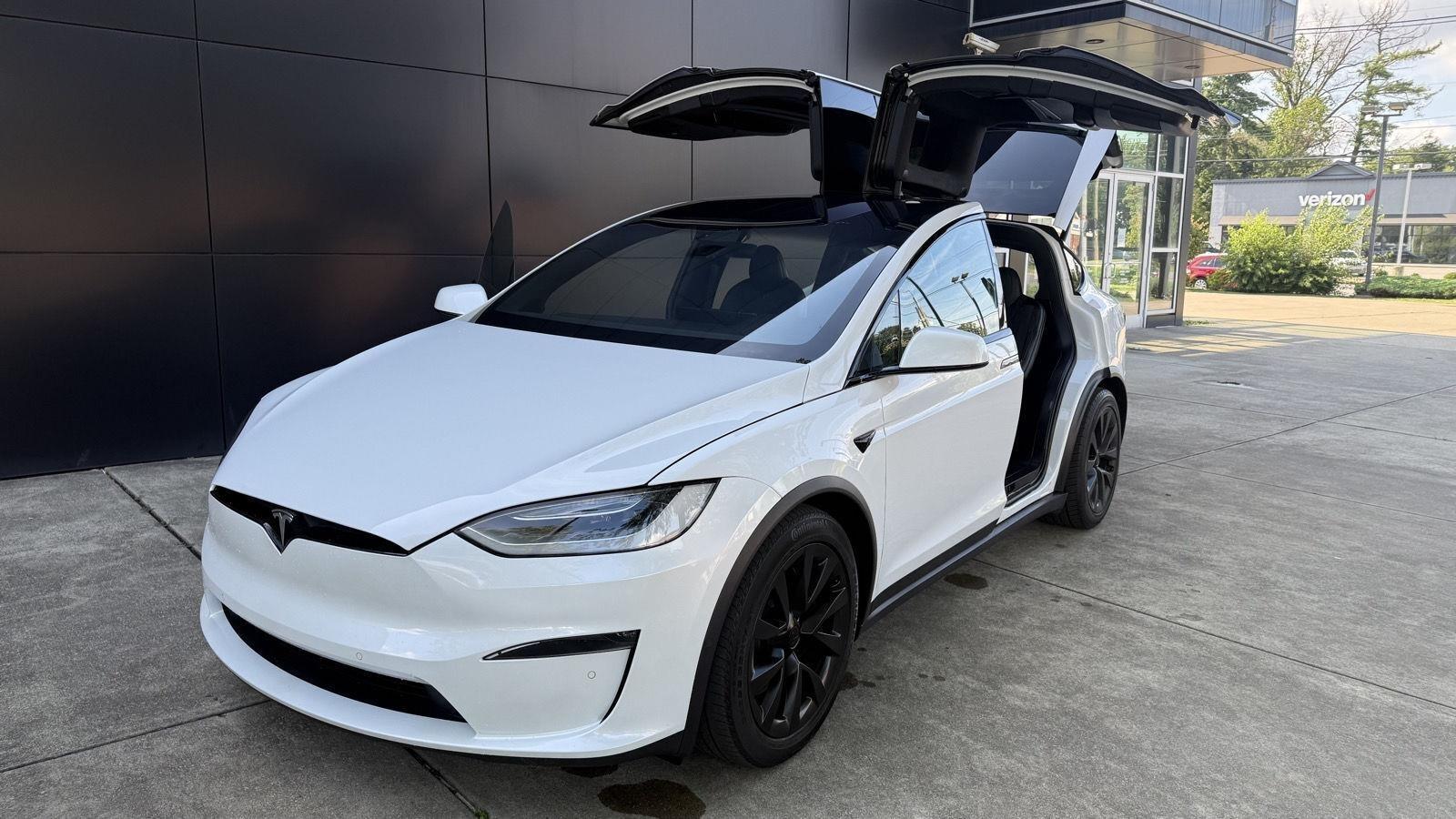 Tesla Model X Plaid 2022