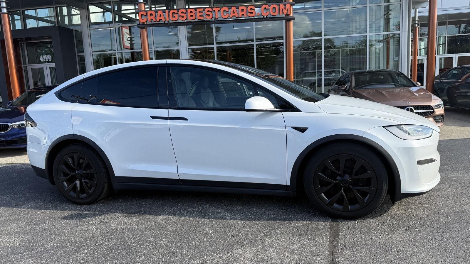 2022 Tesla Model X AWD