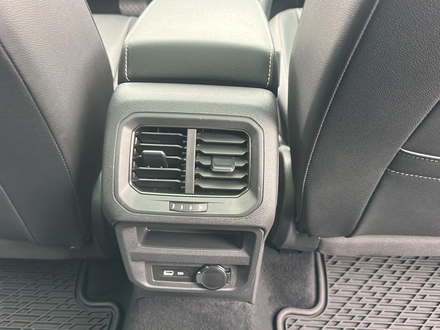 Volkswagen Tiguan SE 4Motion 2021