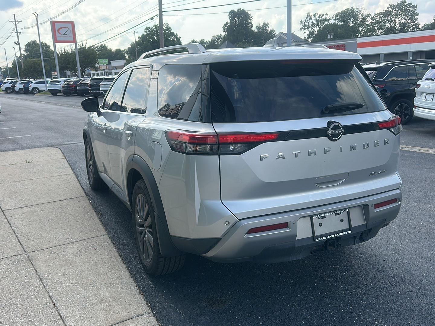 Nissan Pathfinder SL 4WD 2022