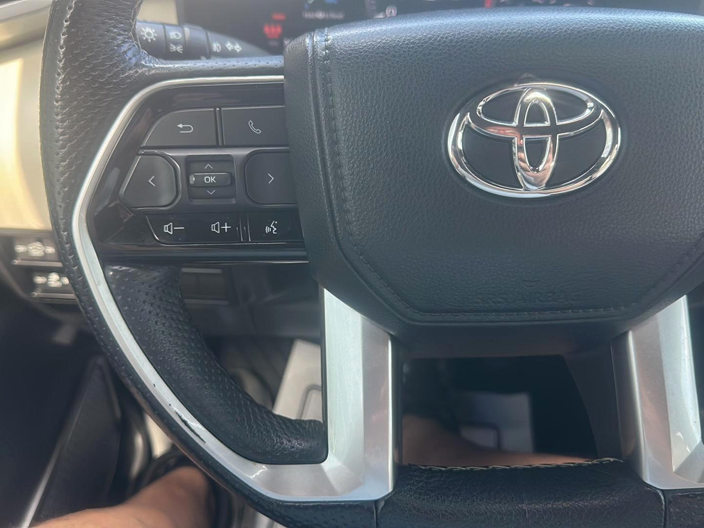 Toyota Tundra Capstone CrewMax 4WD Hybrid 2022