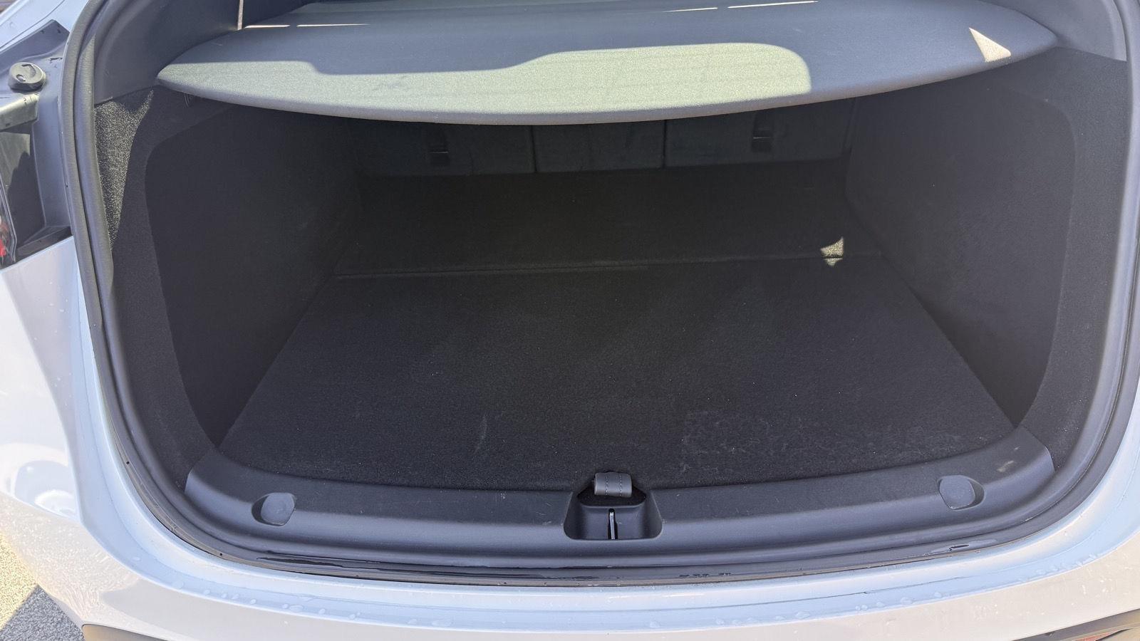 Tesla Model Y Long Range 2023