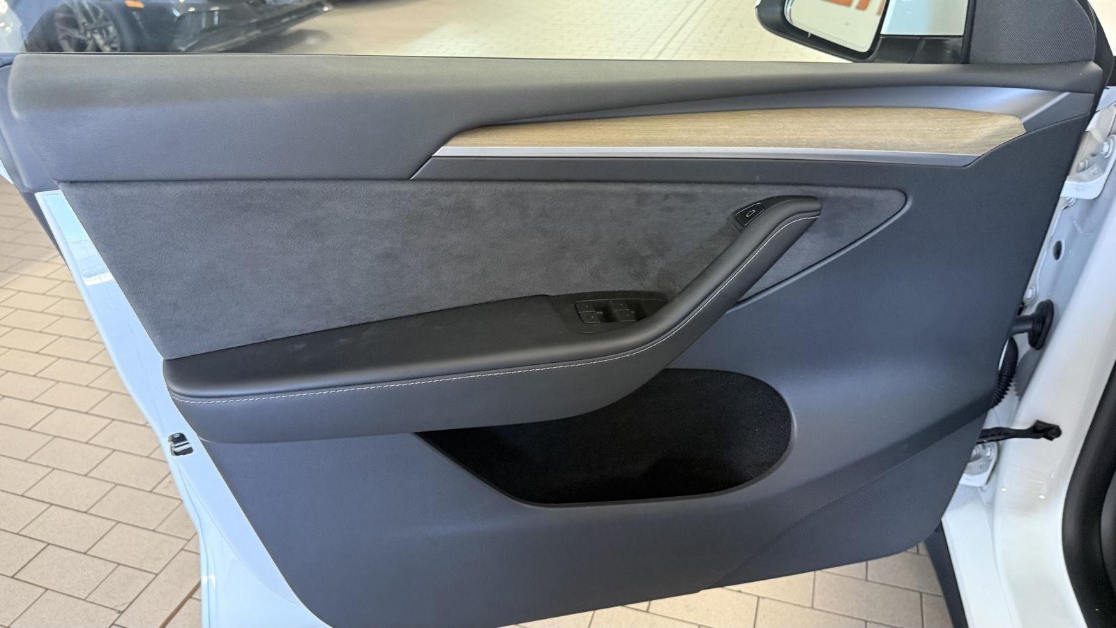 Tesla Model Y Long Range 2023