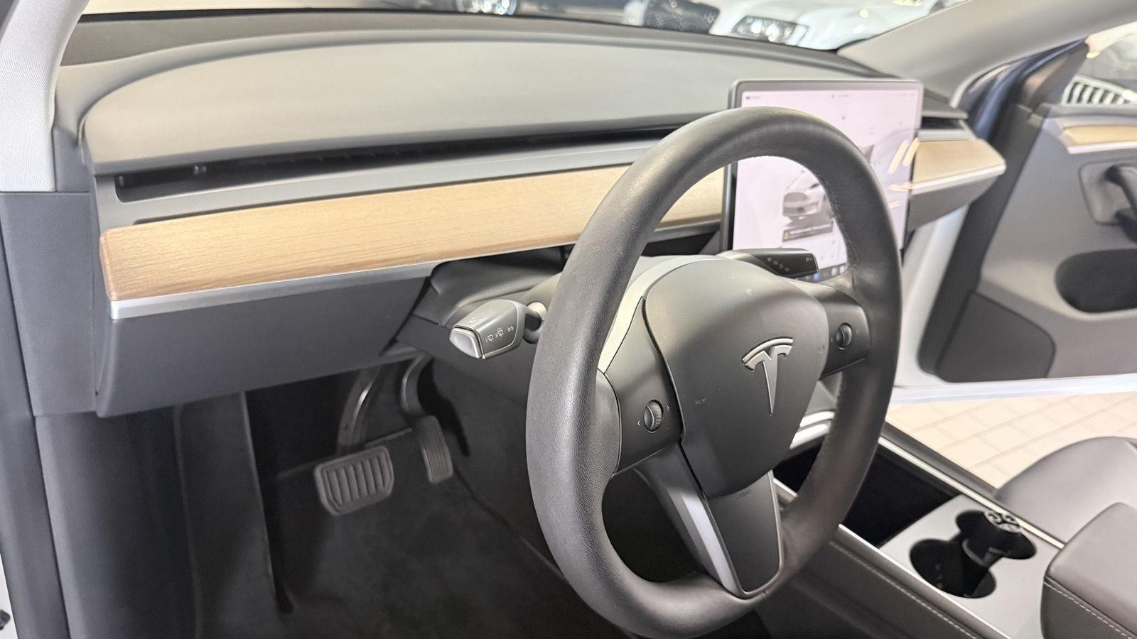 Tesla Model Y Long Range 2023