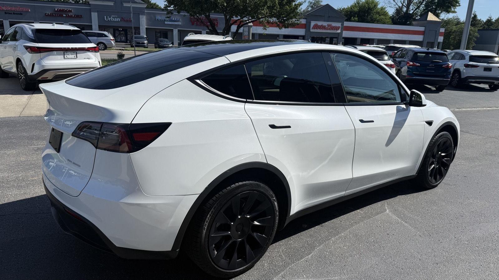 Tesla Model Y Long Range 2023