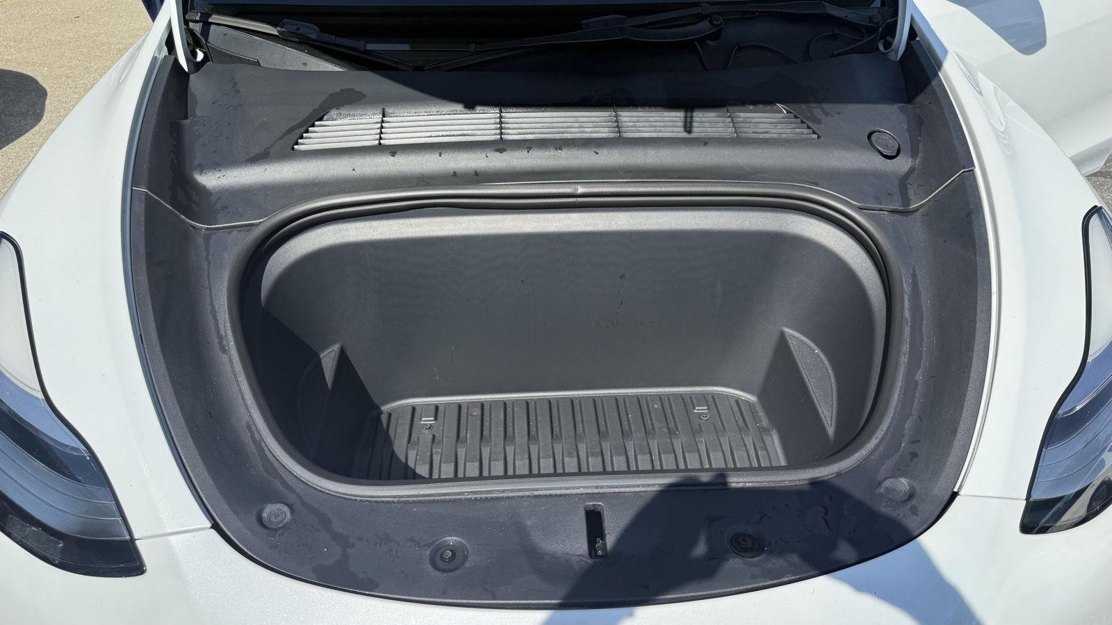Tesla Model Y Long Range 2023