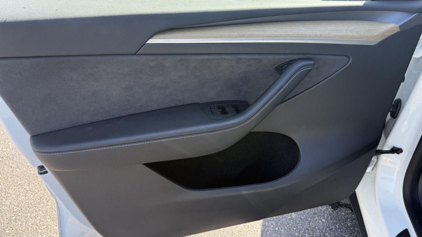 Tesla Model Y Long Range 2023