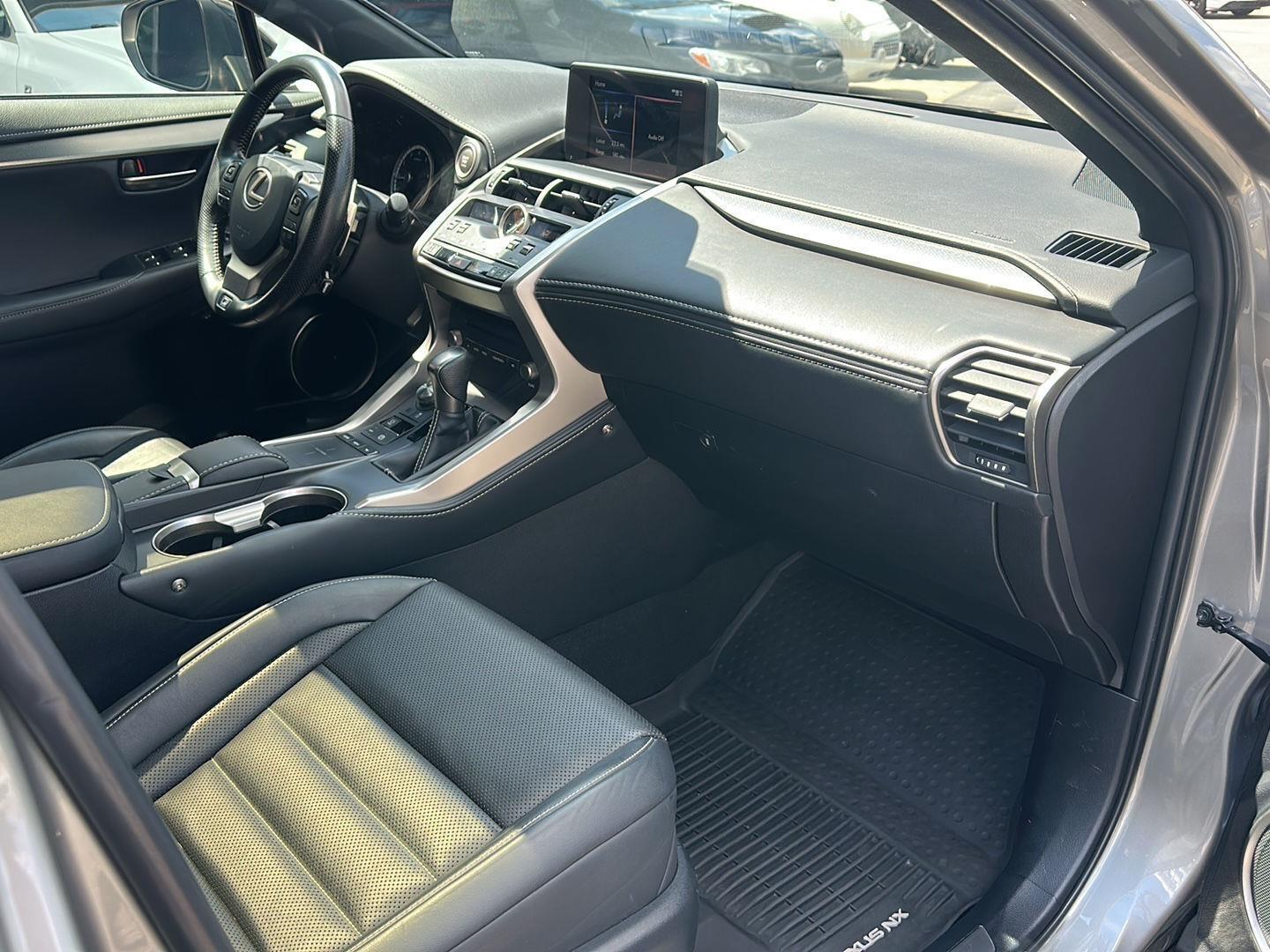 Lexus NX 300 F SPORT AWD 2020