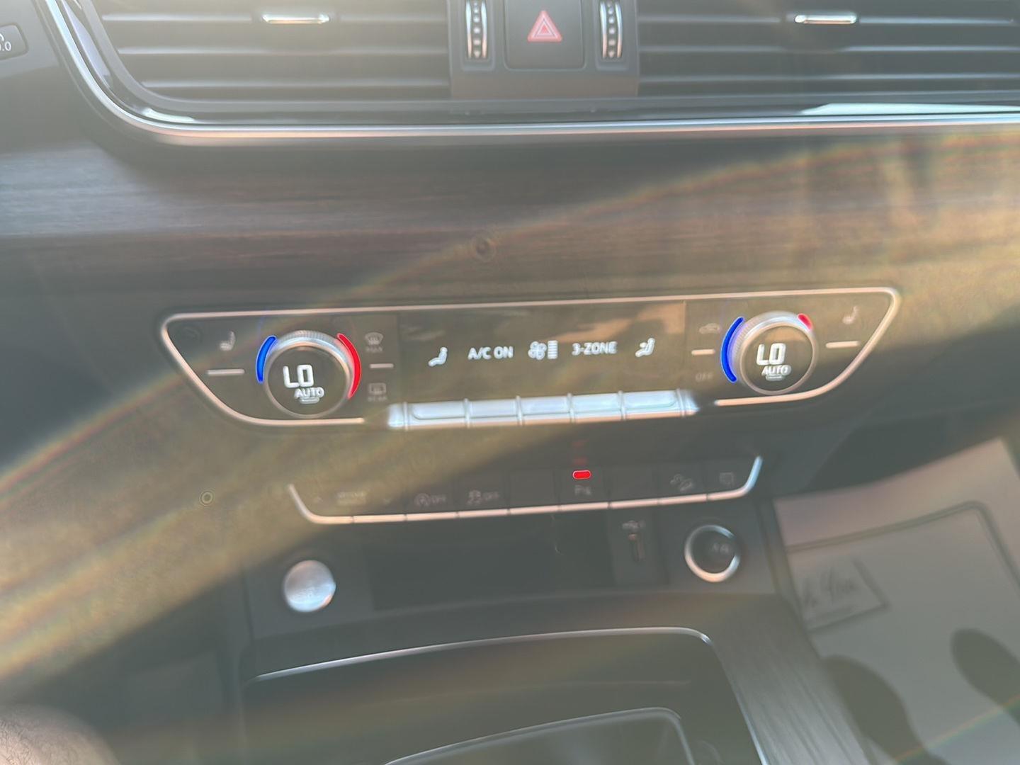 Audi Q5 2.0T Premium quattro 2021
