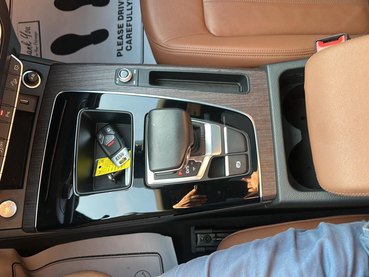 Audi Q5 2.0T Premium quattro 2021