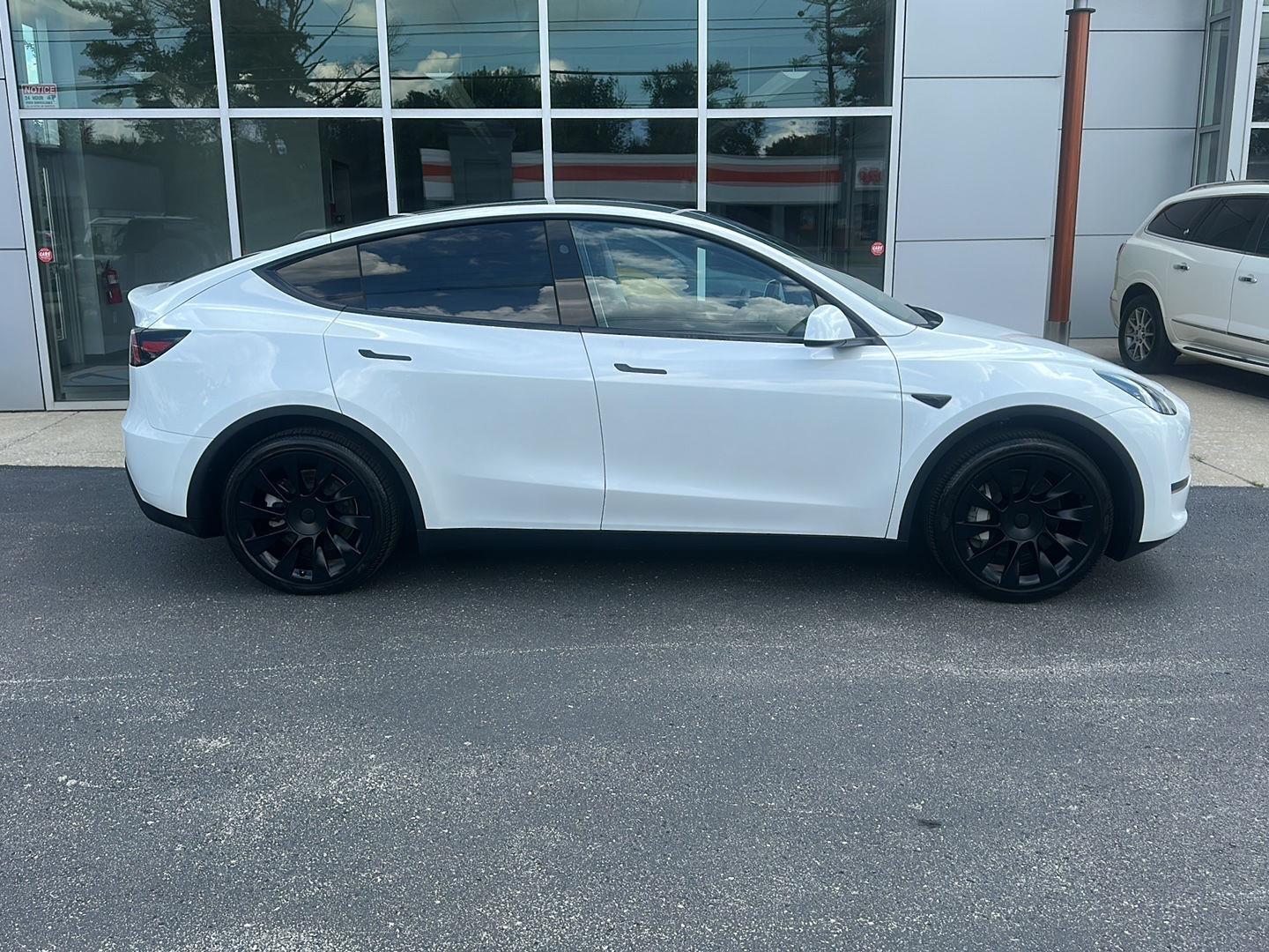 Tesla Model Y Performance 2024