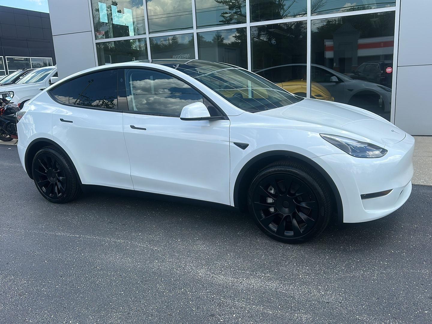 2024 Tesla Model Y Performance