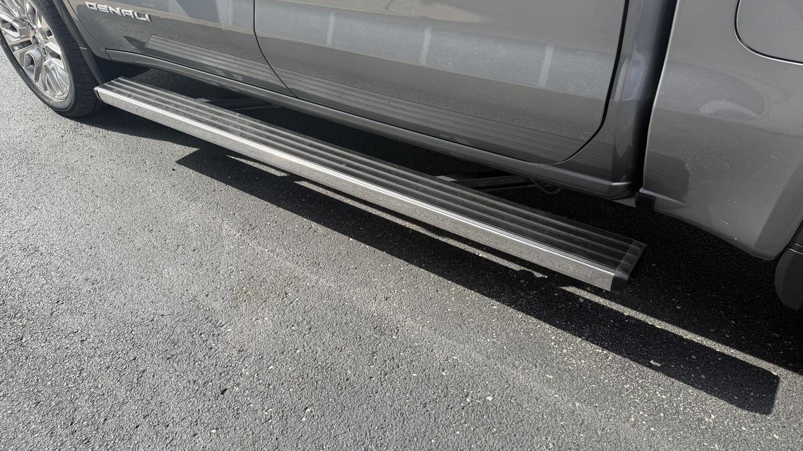 GMC Sierra 1500 Denali Crew Cab 4WD 2021