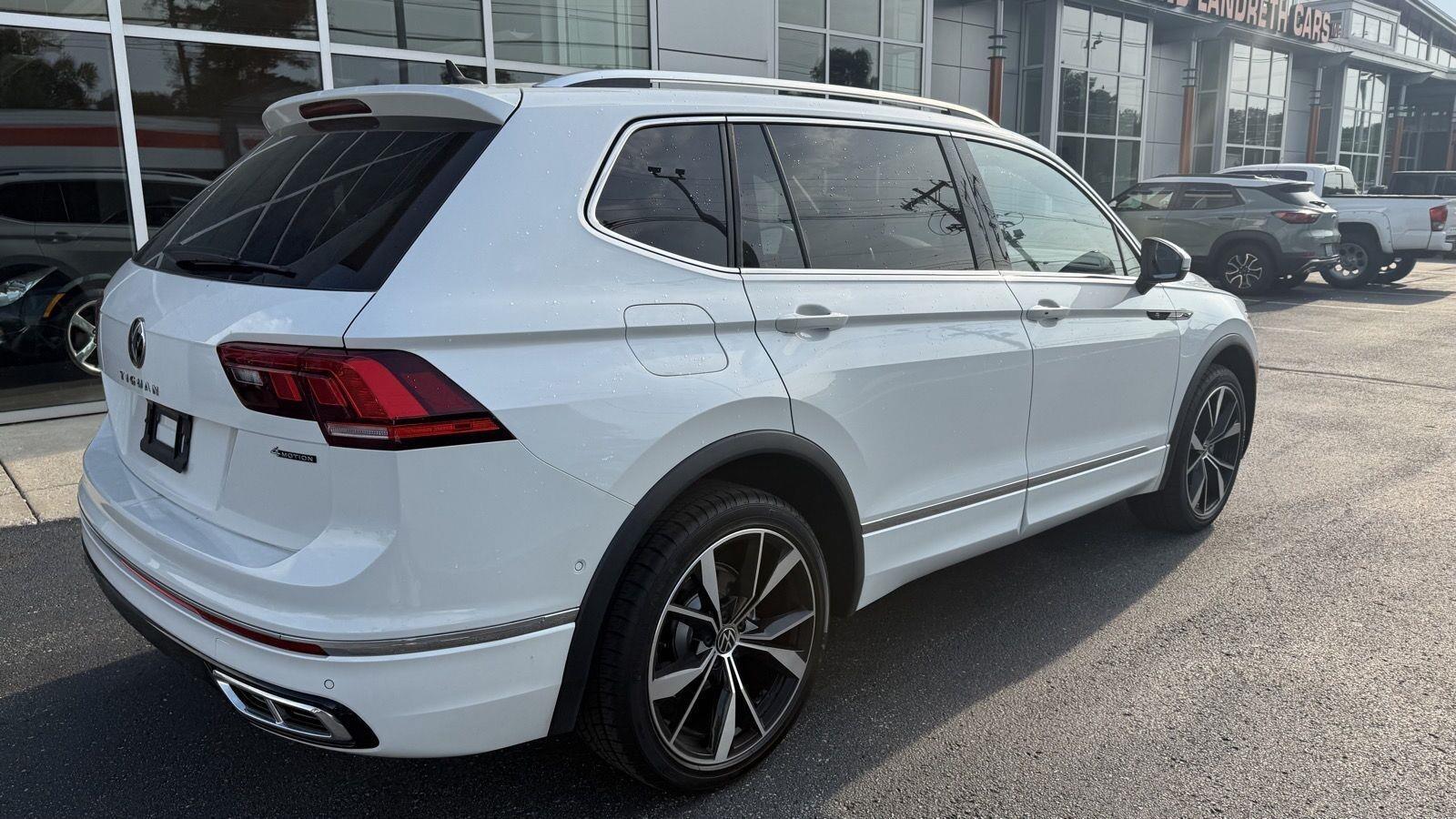 Volkswagen Tiguan SEL R-Line 4MOTION 2023