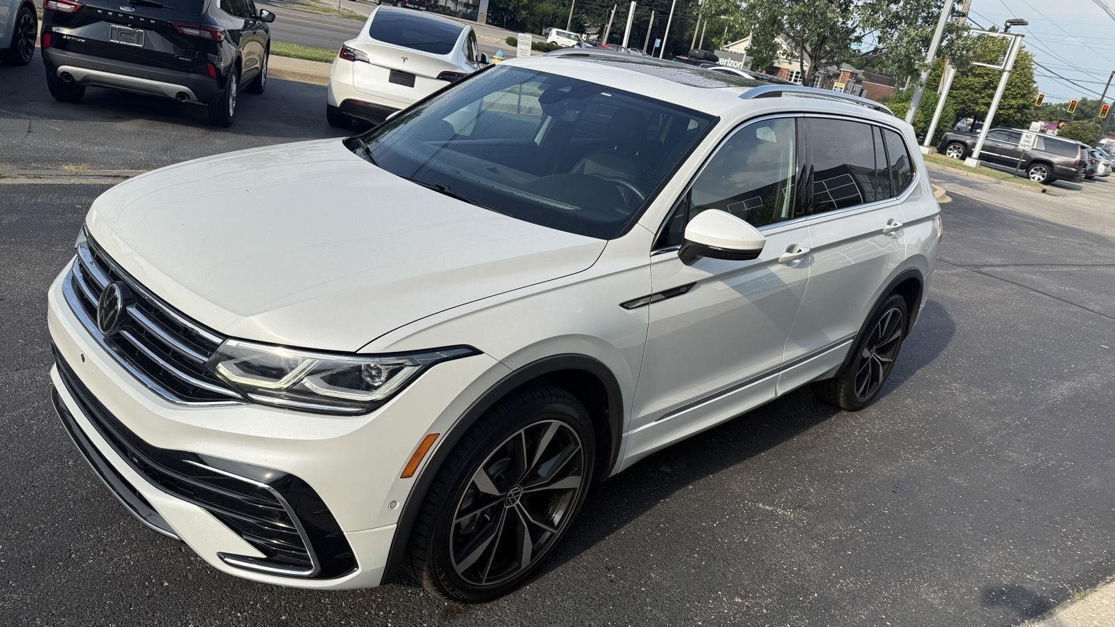 Volkswagen Tiguan SEL R-Line 4MOTION 2023
