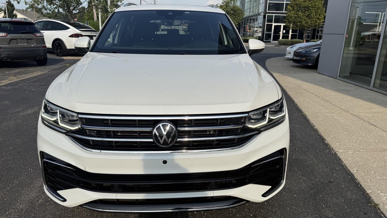 Volkswagen Tiguan SEL R-Line 4MOTION 2023