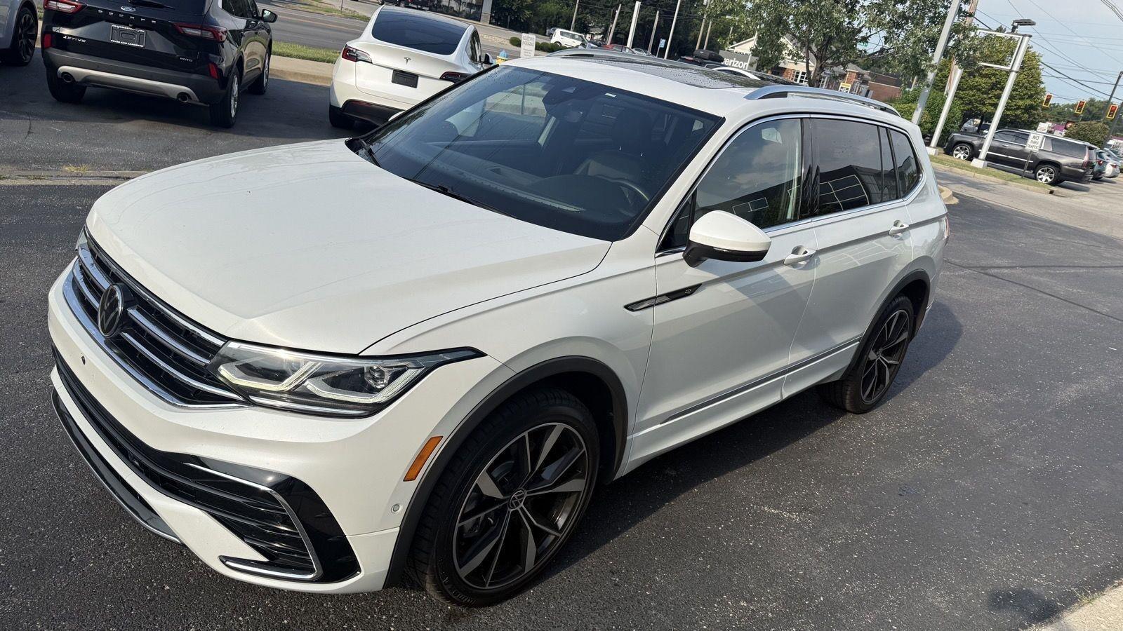 Volkswagen Tiguan SEL R-Line 4MOTION 2023