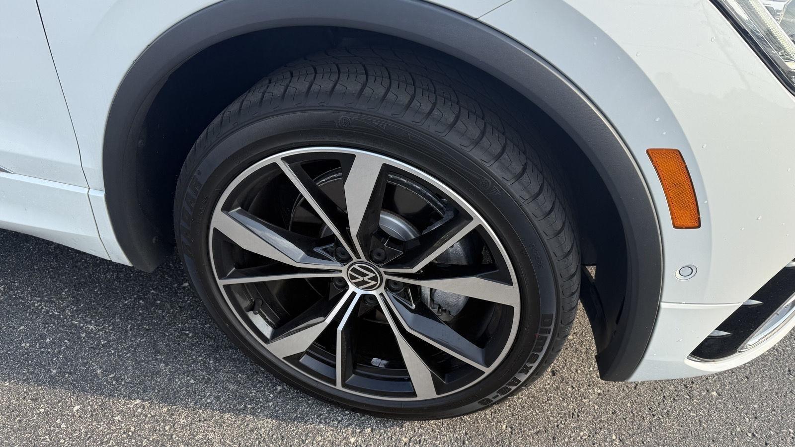 Volkswagen Tiguan SEL R-Line 4MOTION 2023