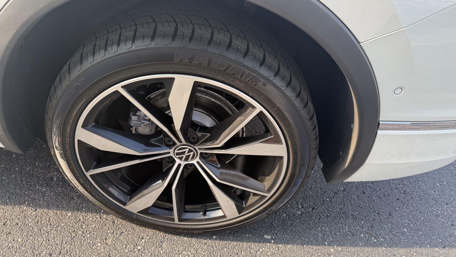 Volkswagen Tiguan SEL R-Line 4MOTION 2023