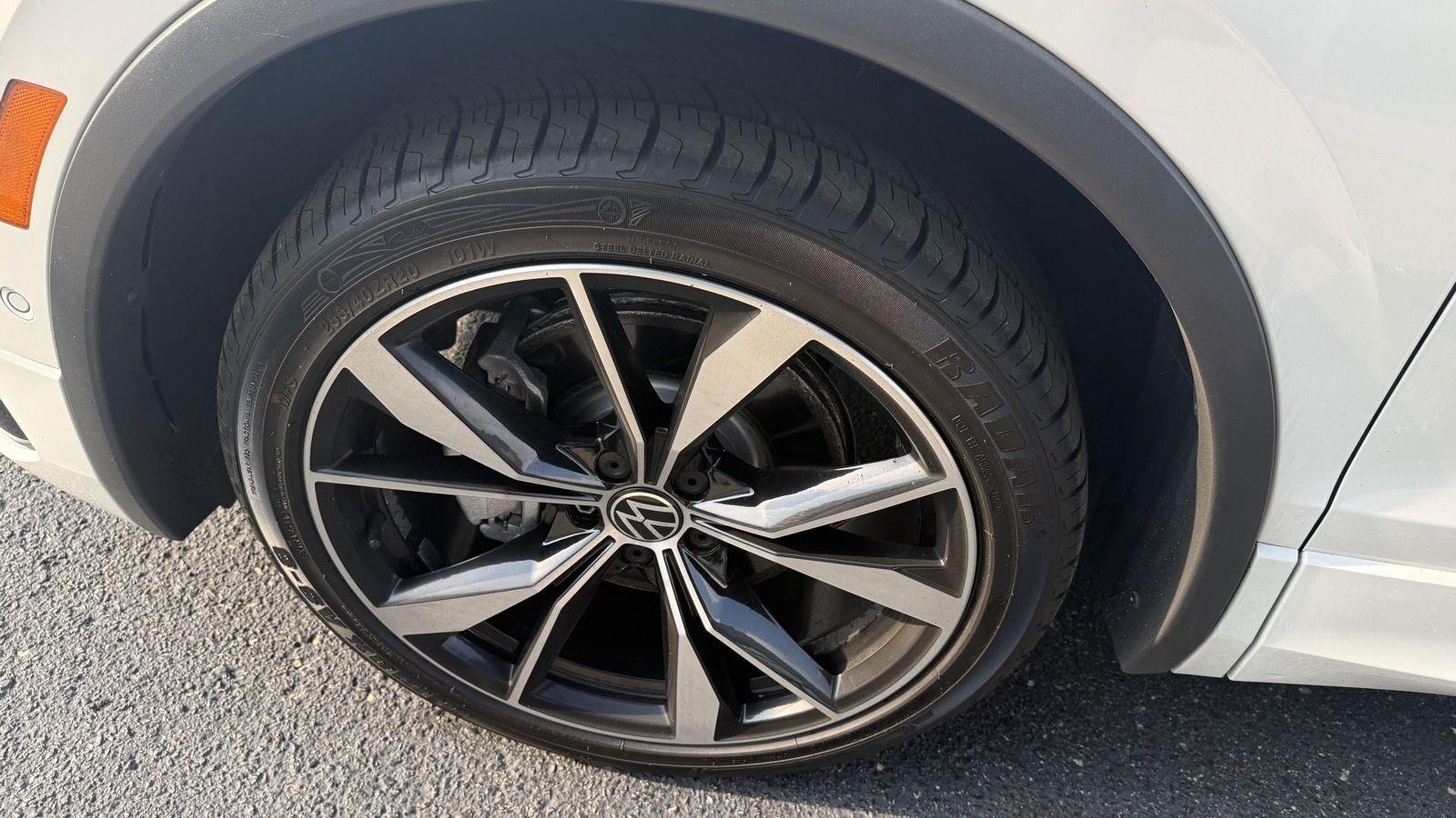 Volkswagen Tiguan SEL R-Line 4MOTION 2023