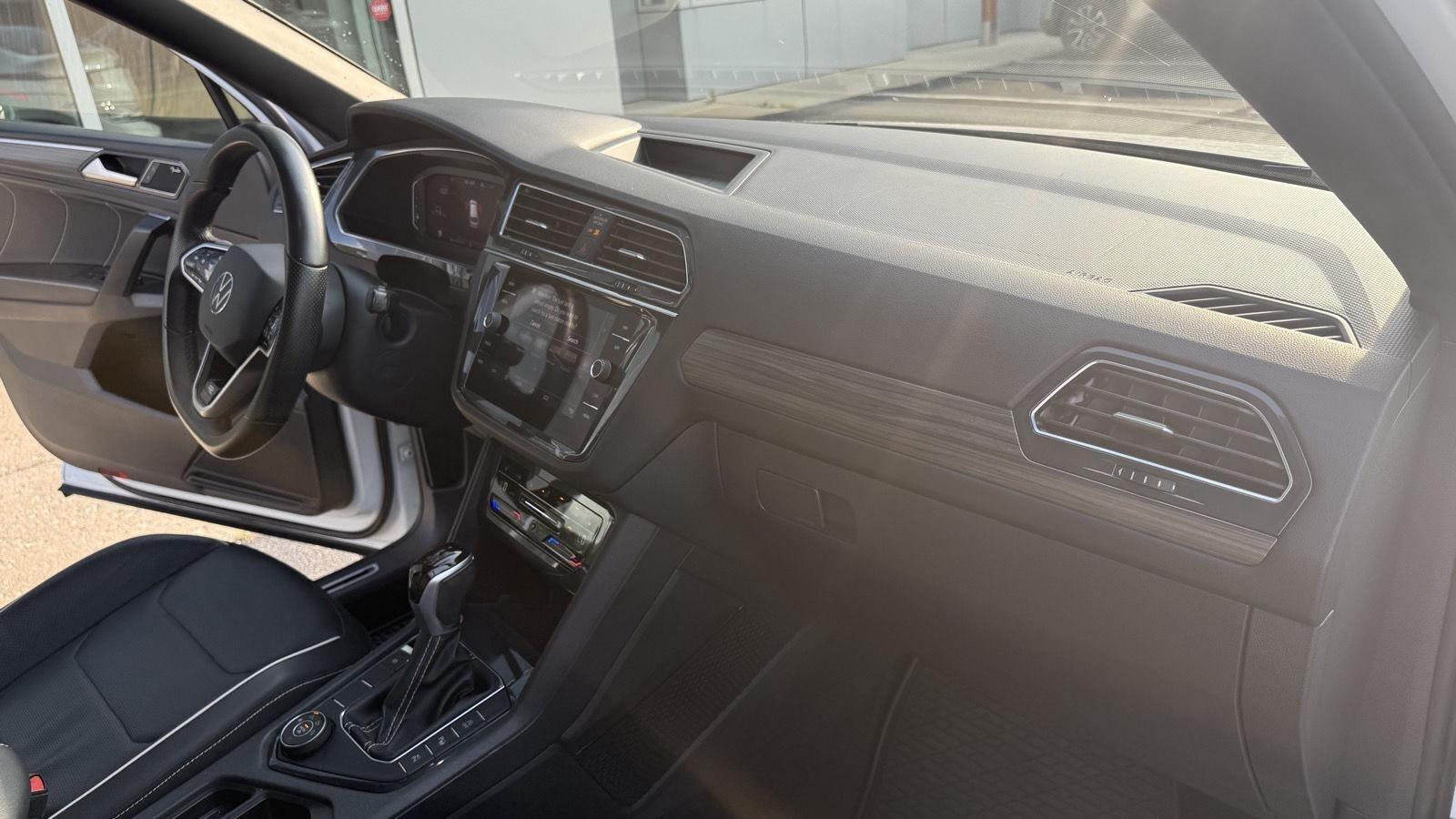 Volkswagen Tiguan SEL R-Line 4MOTION 2023