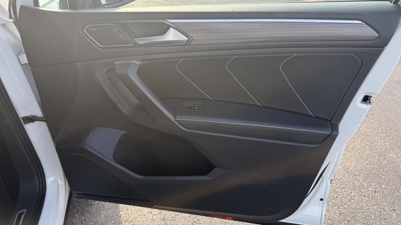 Volkswagen Tiguan SEL R-Line 4MOTION 2023