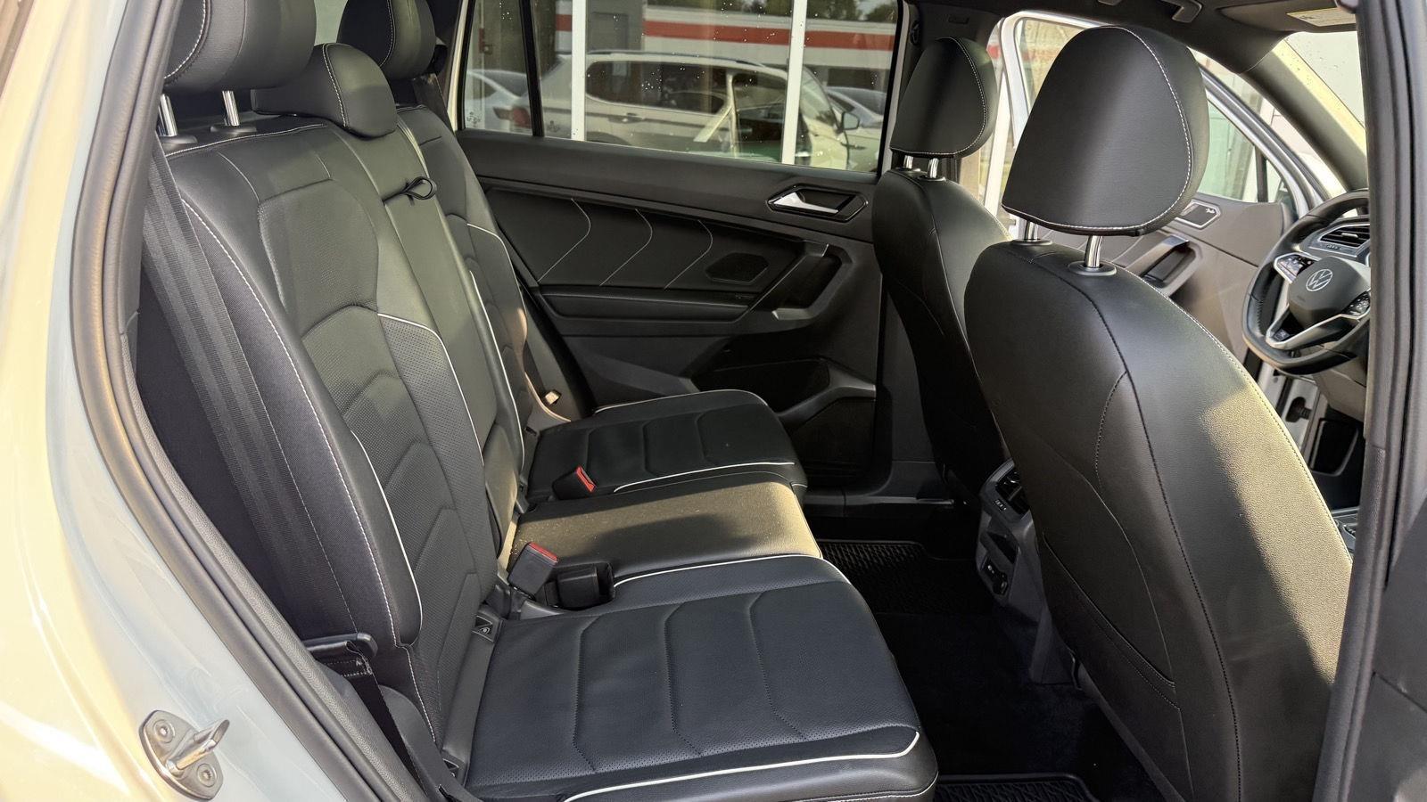 Volkswagen Tiguan SEL R-Line 4MOTION 2023
