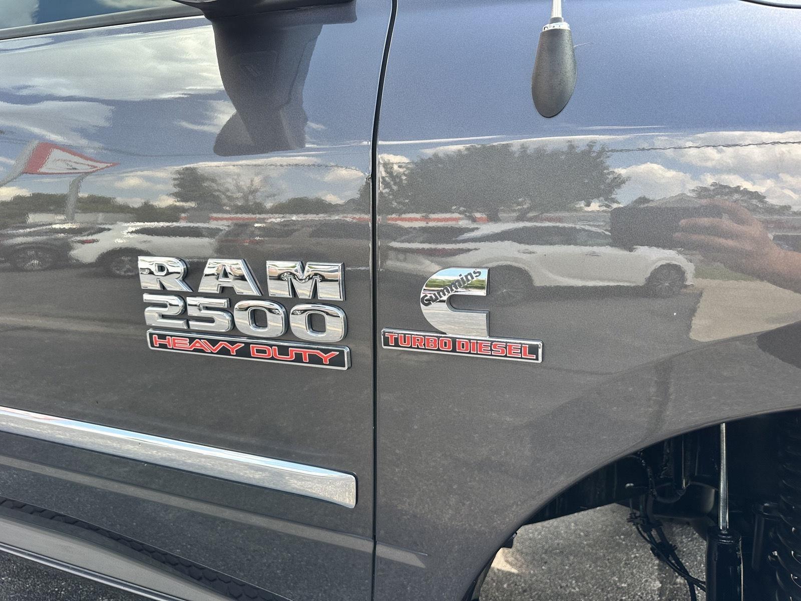 RAM 2500 SLT Crew Cab SWB 4WD 2018