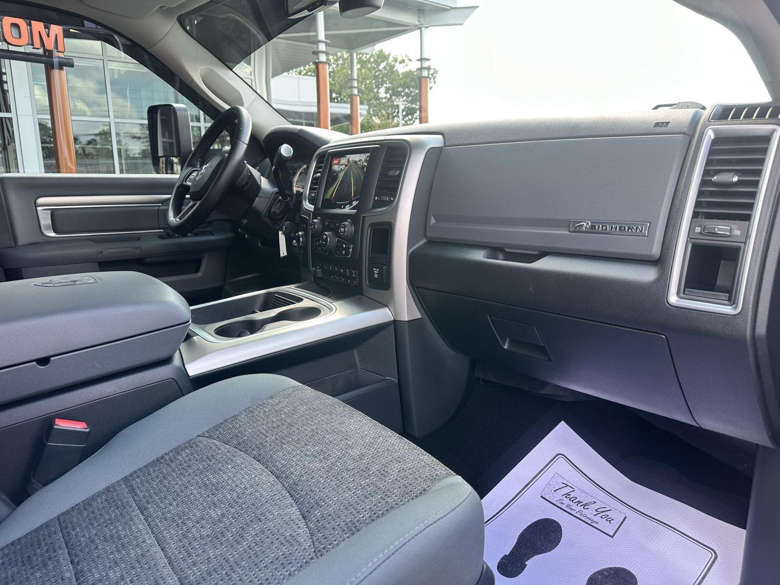 RAM 2500 SLT Crew Cab SWB 4WD 2018
